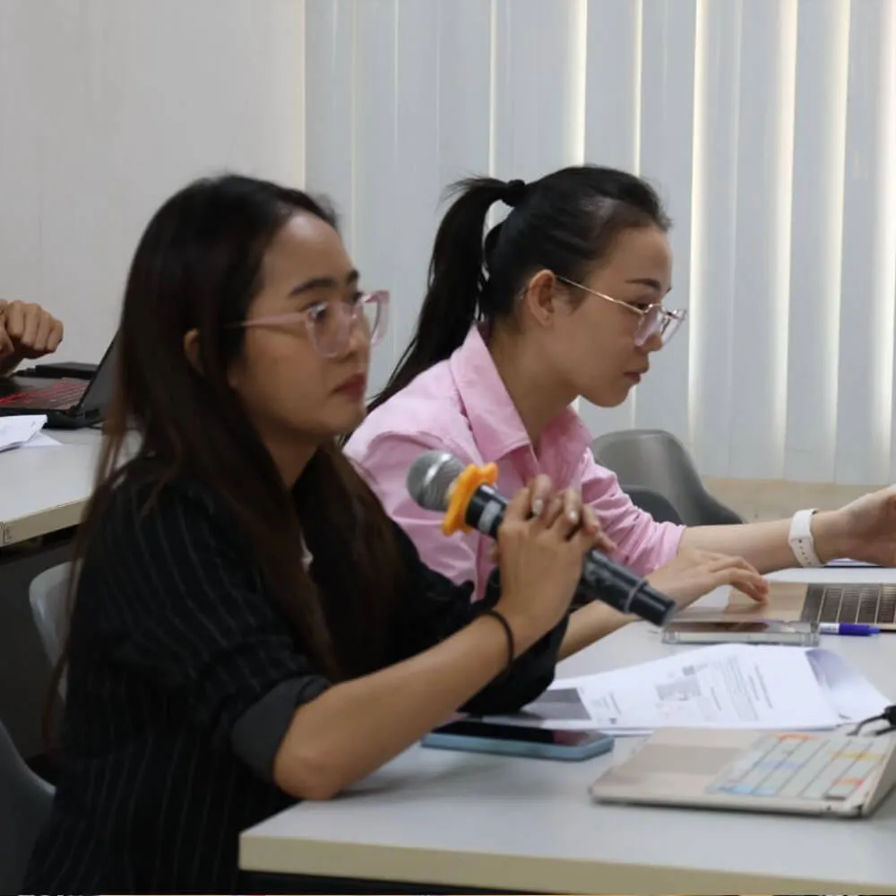 Keep Loudder Team Member attending LJI Business Strategy Seminar