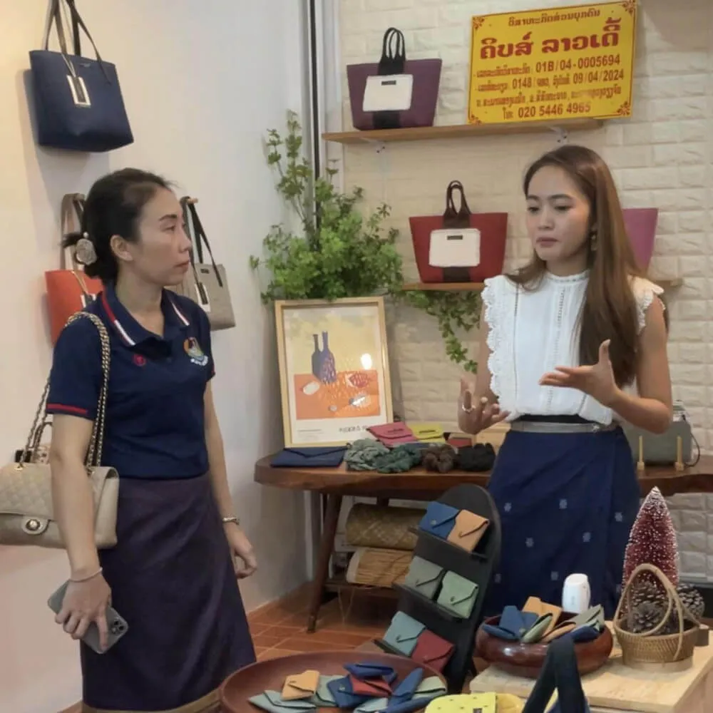 Keeps Loudder talking with Women's Union Foundation member