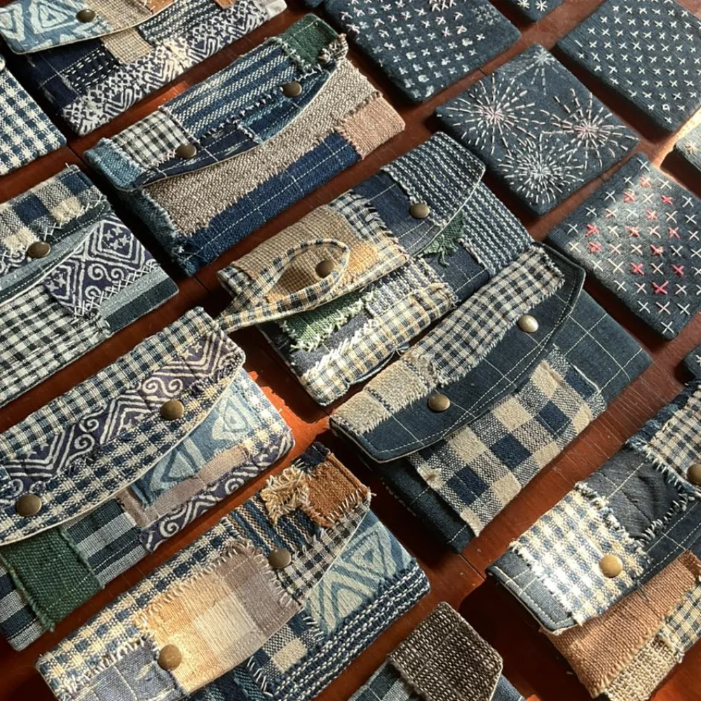 Keep Loudder Khao Tom Mud on display