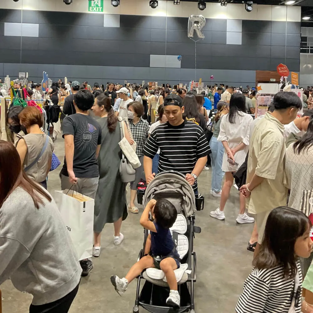 Keeps Loudder at Public Garden booth